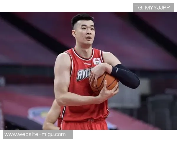 李慕豪：从篮球新星到职业生涯巅峰的励志故事与成长之路